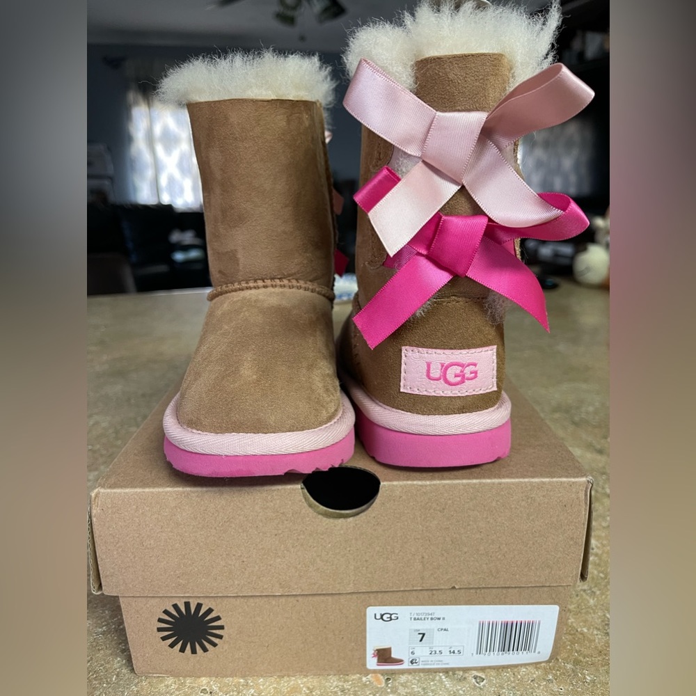 Ugg Bailey Bow ll